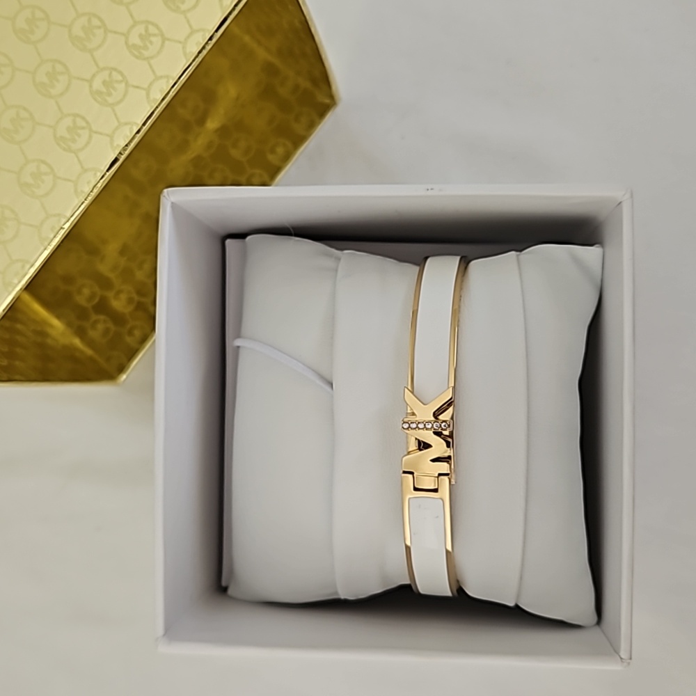 NWT MK BRACELET
